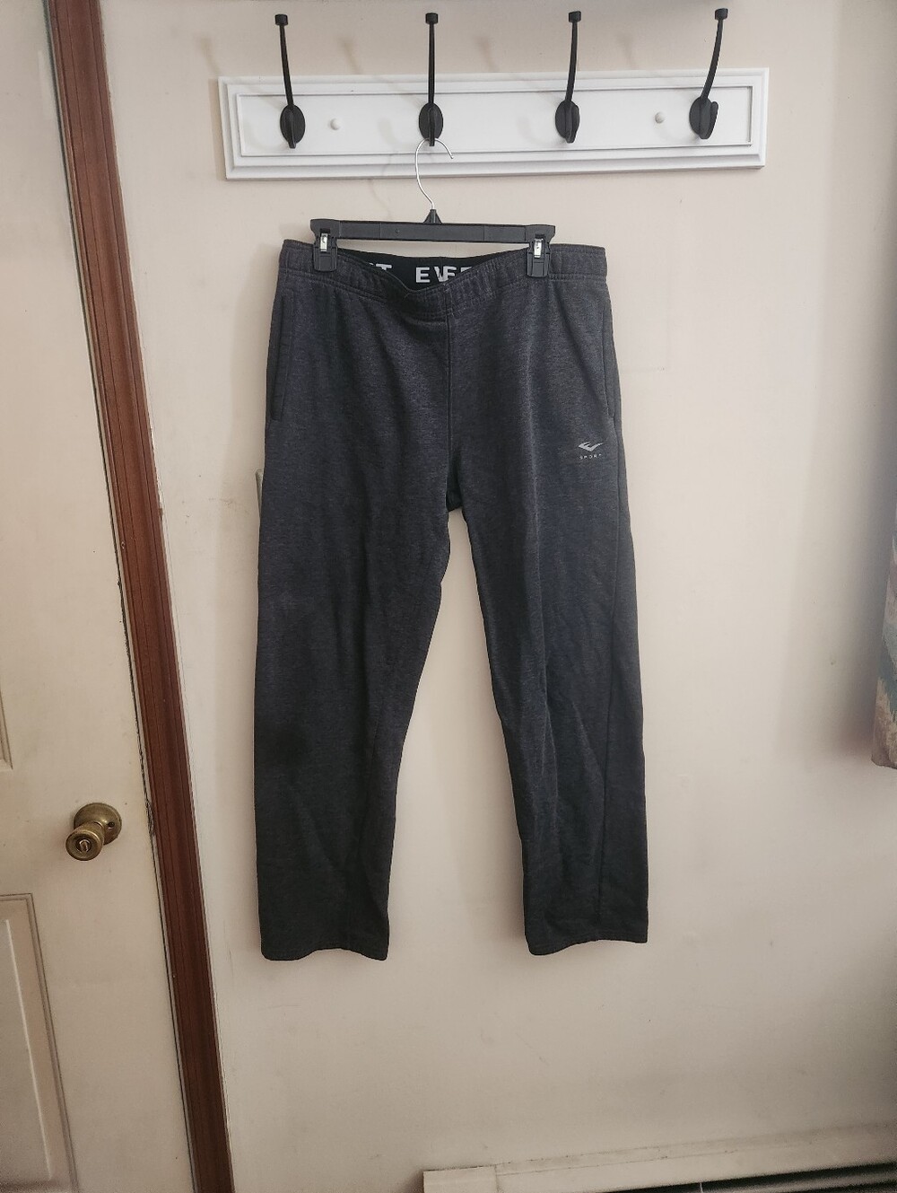 🎉 Men's Gray Sweatpants